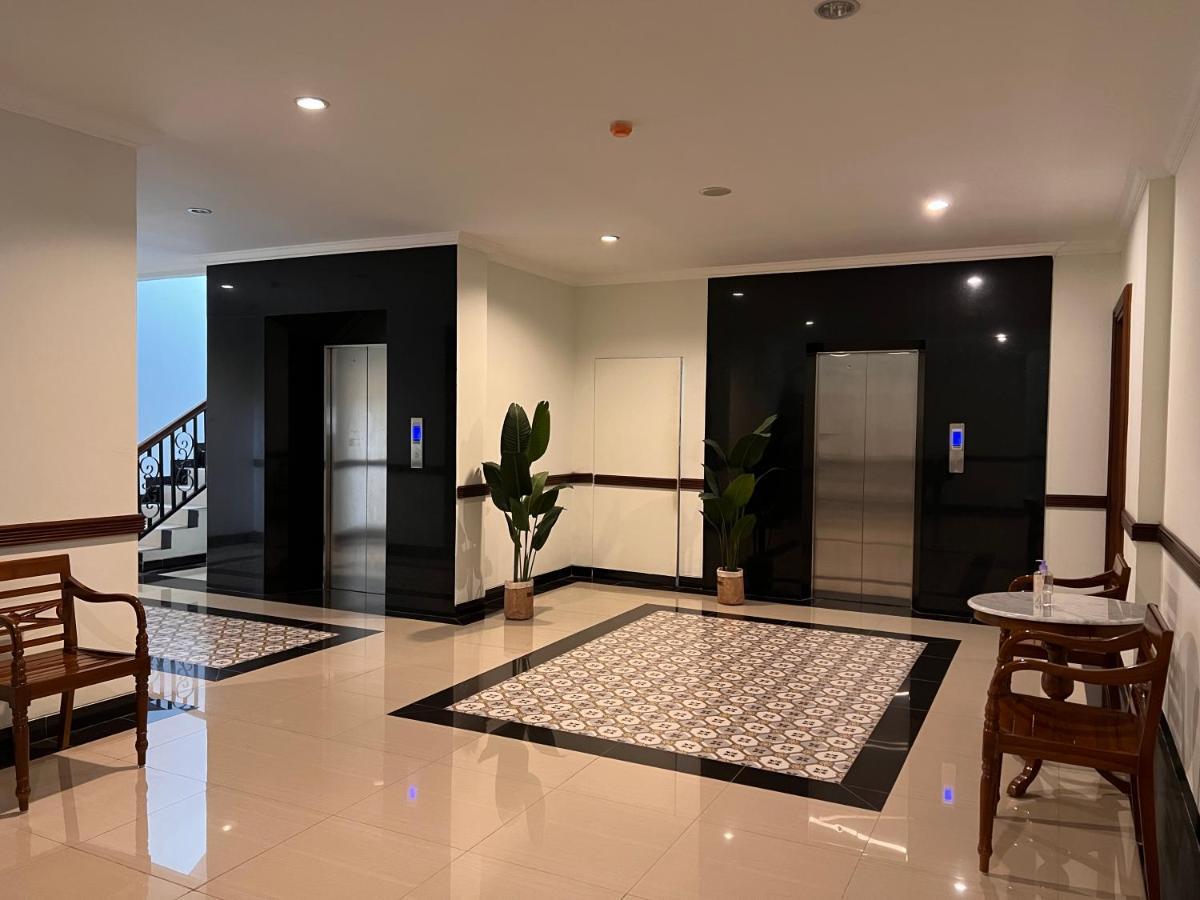 Le Semar Hotel Karawaci Dahung Exterior foto